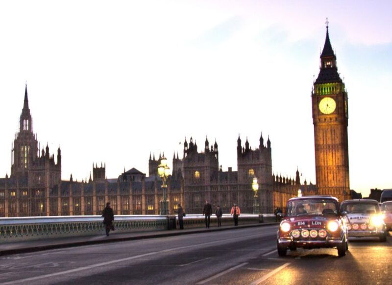 london-private-panoramic-2-hour-tour-in-a-classic-car