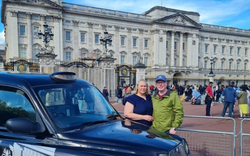 london-private-taxi-50-sights-tour-tower-of-london