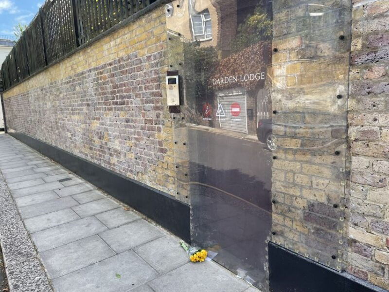 london-queen-highlights-walking-tour