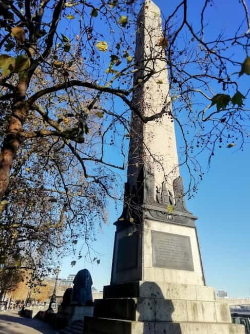 London: Quirky Historical Sites Private Walking Tour - How the Experience Adds Value