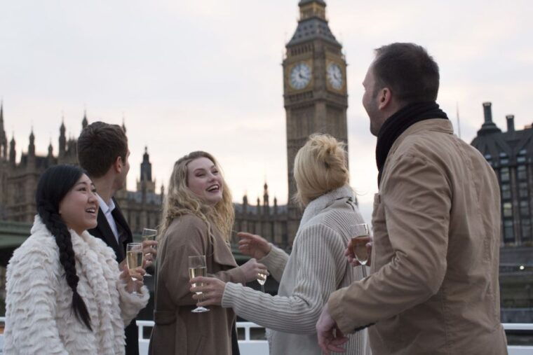 london-river-thames-evening-cruise-with-bubbly-and-canapes