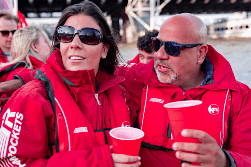 london-river-thames-sunset-speedboat-experience-with-drink