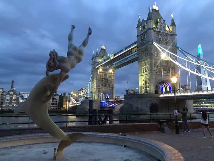 london-river-walk-and-hidden-gems-pub-hopping-experience