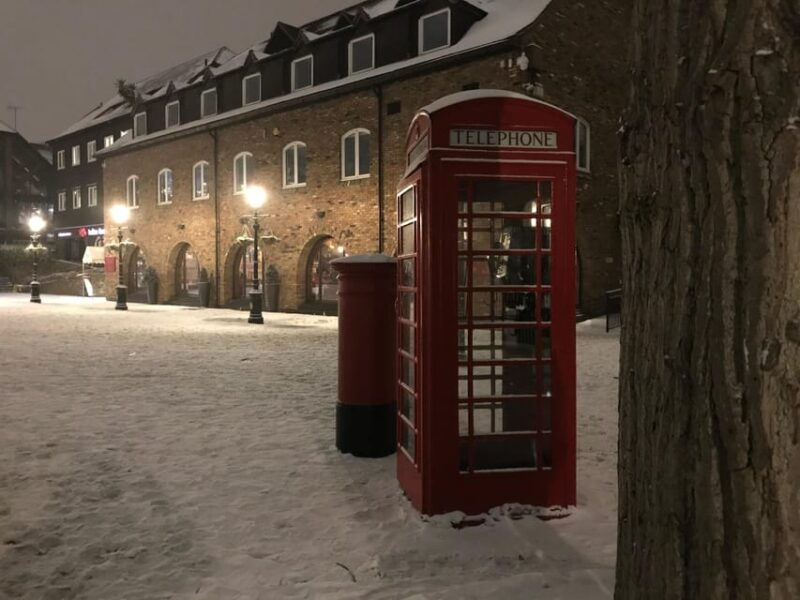 London River Walk and Hidden Gems Pub Hopping Experience - Capturing Picturesque Photo Opportunities