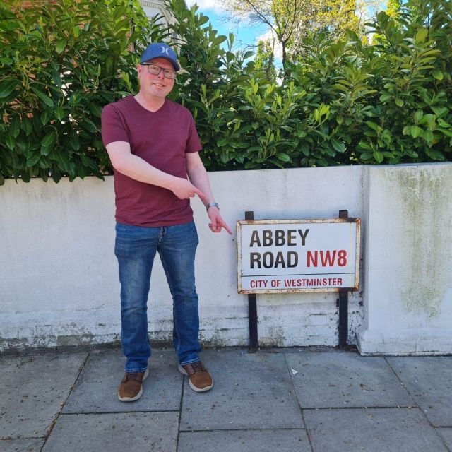 london-rock-n-roll-beatles-private-black-cab-tour-2