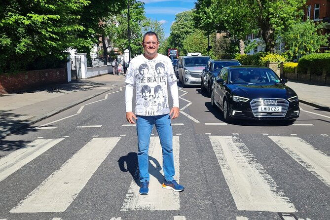 london-rock-n-roll-beatles-private-black-cab-tour