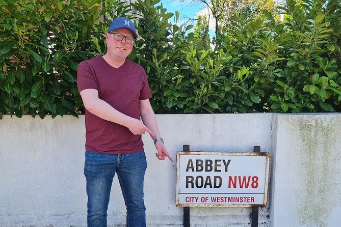 london-rock-n-roll-beatles-private-black-cab-tour