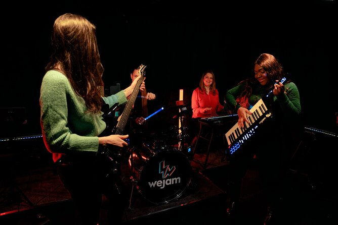 london-rock-on-camdens-interactive-rockstar-experience-2