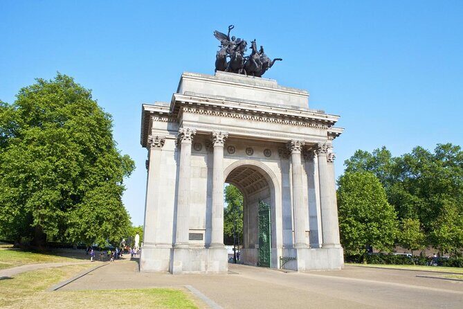 London Rogues and Rebels - Key Points