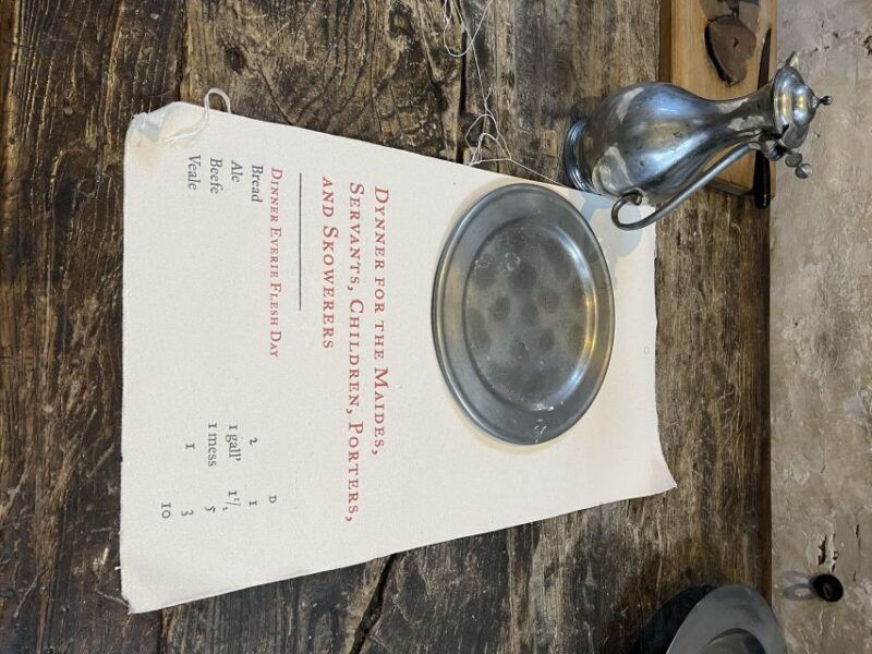 london-royal-hampton-court-guided-tour-with-afternoon-tea