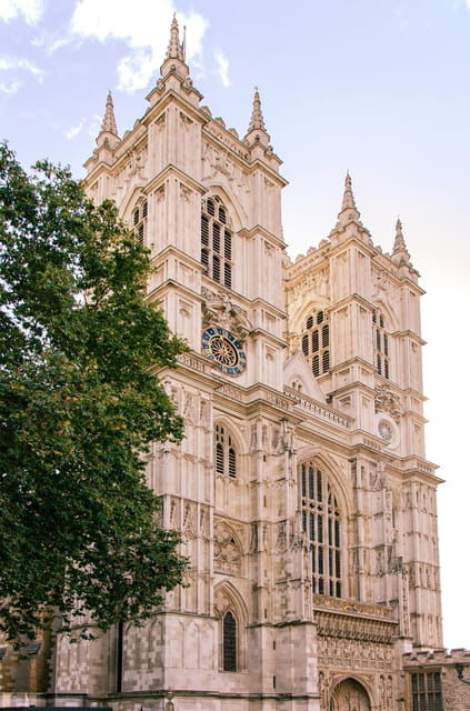 london-royal-stroll-through-westminster-guided-walking-tour