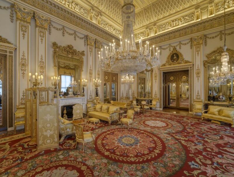 london-royal-walking-tour-and-buckingham-palace-audio-tour