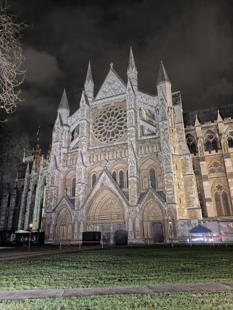 london-royal-westminster-by-night-walking-tour-2