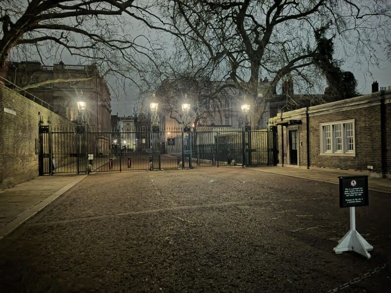 london-royal-westminster-by-night-walking-tour-2