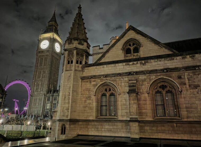 london-royal-westminster-by-night-walking-tour-2