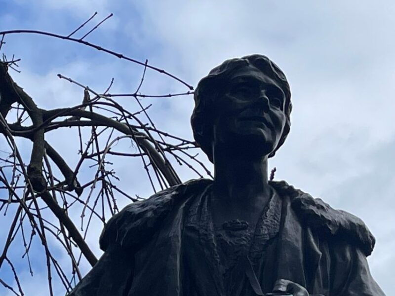 london-royalty-and-democracy