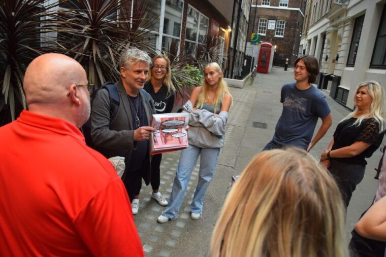 london-serial-killers-of-london-guided-walking-tour