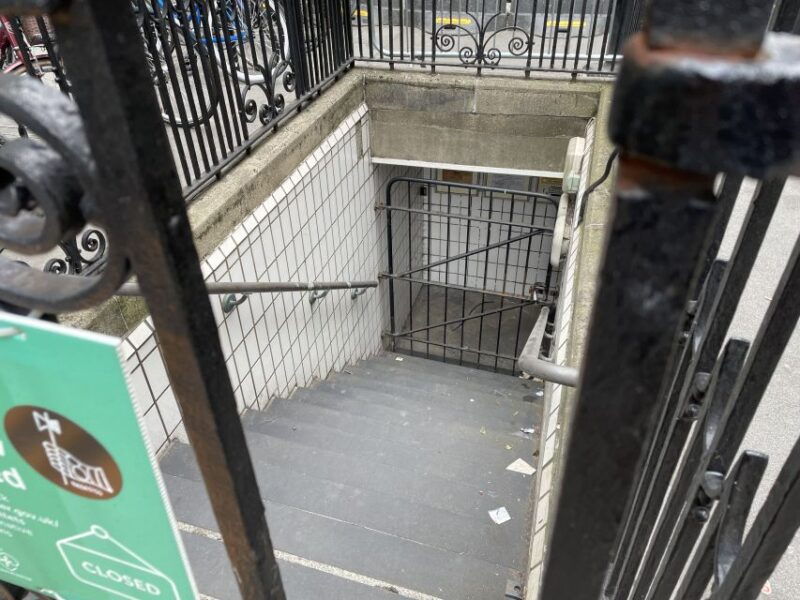 london-sex-pistols-and-punk-music-walking-tour