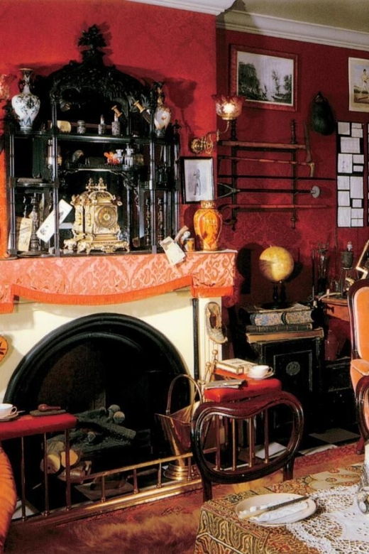 london-sherlock-holmes-museum-westminster-walking-tour