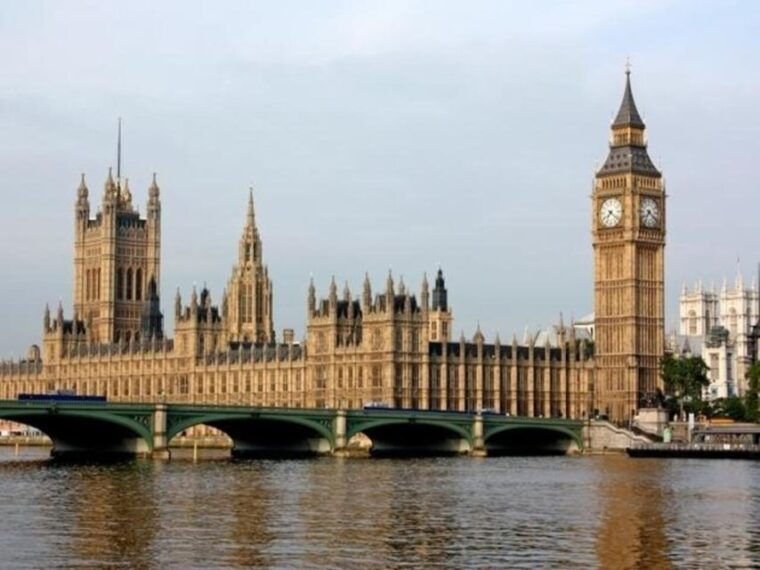 london-sherlock-holmes-museum-westminster-walking-tour