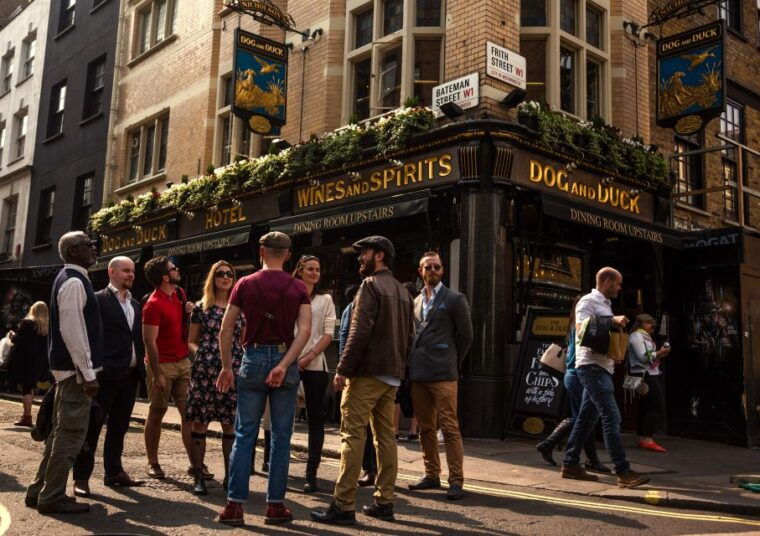 london-soho-music-and-historic-pubs-walking-tour