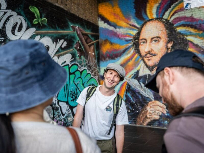 london-south-bank-walking-tour-enter-the-tower-of-london