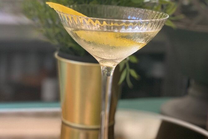 london-spy-experience-with-tour-vesper-martini-and-dinner