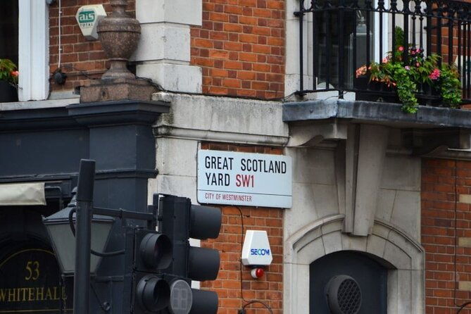 london-spy-experience-with-tour-vesper-martini-and-dinner