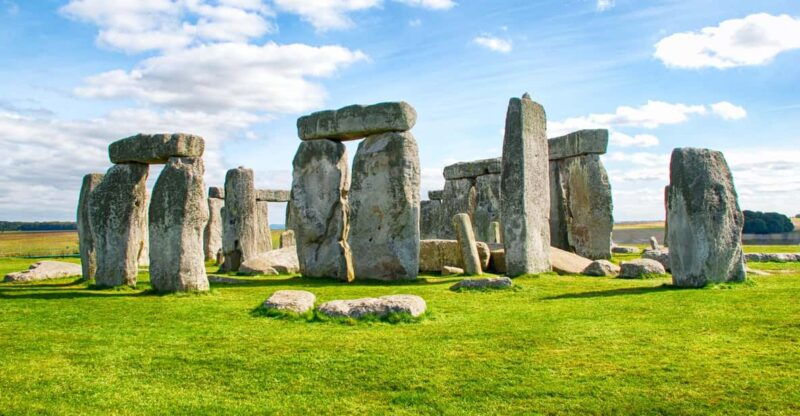 london-stonehenge-and-bath-full-day-tour