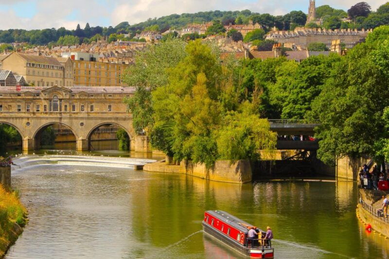 london-stonehenge-bath-lacock-avebury-small-group-tour