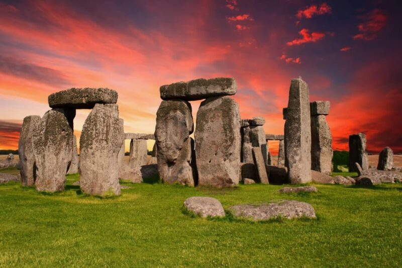 London: Stonehenge, Cotswolds, and Bath Private Day Trip - Analyzing the Price and Value