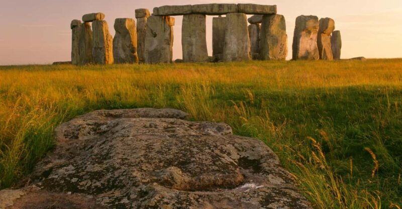 london-stonehenge-glastonbury-avebury-small-group-tour