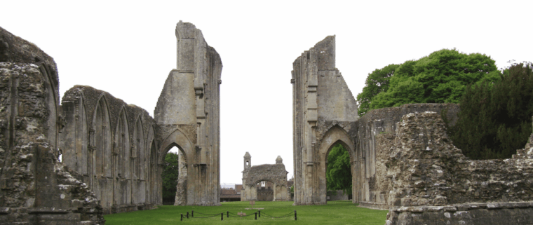 london-stonehenge-glastonbury-avebury-small-group-tour