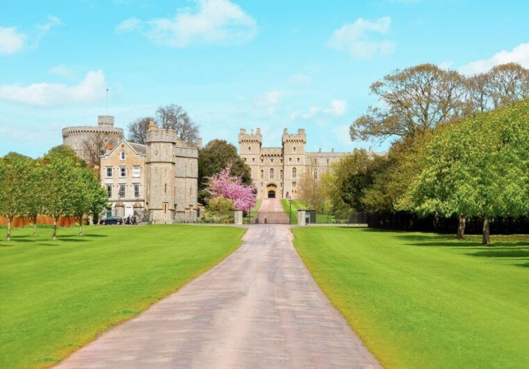 london-stonehenge-windsor-and-bath-day-trip-by-bus