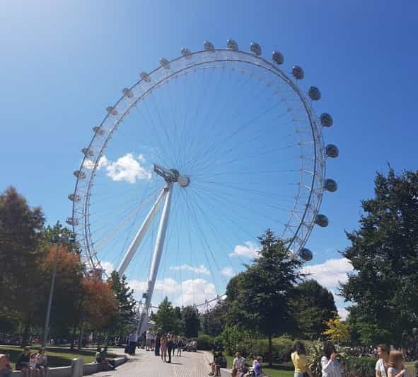 london-taxi-50-sights-private-tour-london-eye-ride