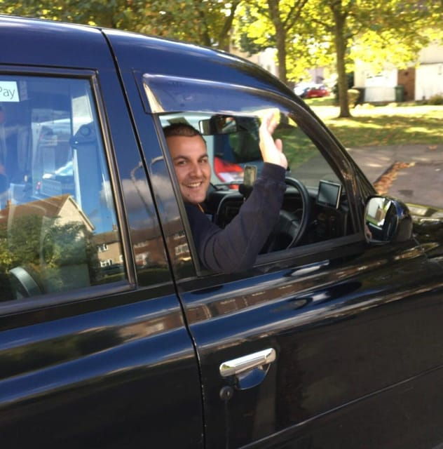 london-taxi-50-sights-private-tour-london-eye-ride