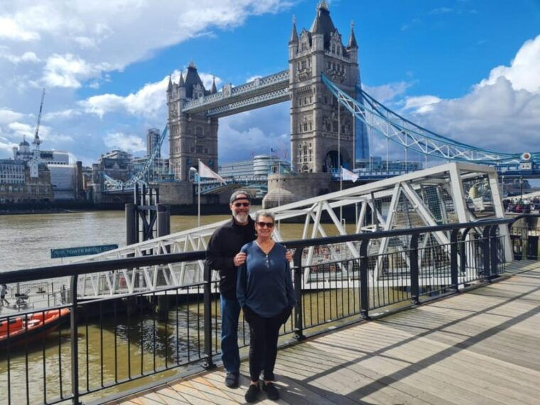 london-taxi-50-sights-tour-kensington-palace-entry