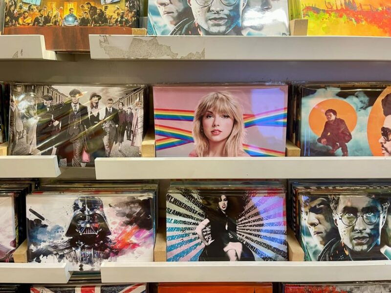 london-taylor-swift-in-london-walking-tour