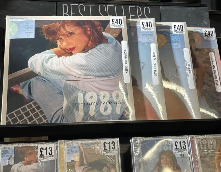 london-taylor-swift-london-boy-walking-tour