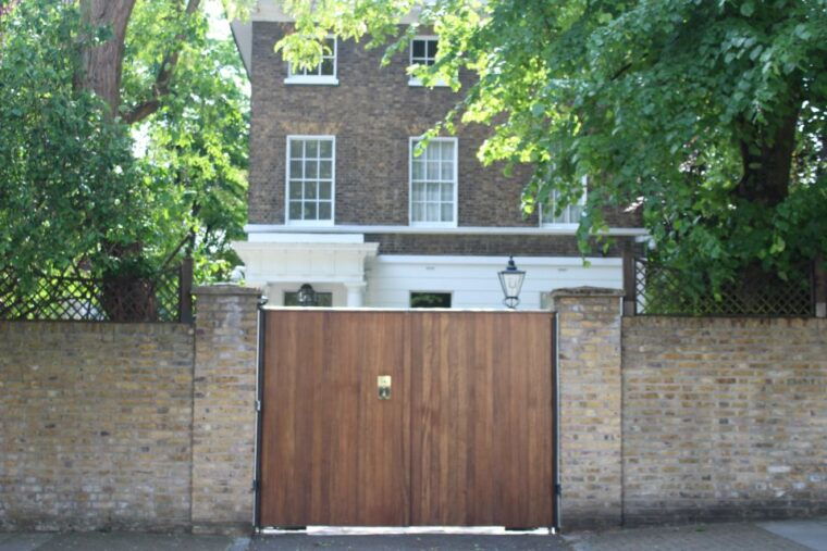 london-the-beatles-walking-tour-of-marylebone-and-abbey-rd