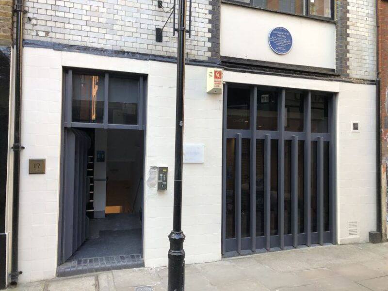 london-the-beatles-walking-tour-of-soho-and-mayfair