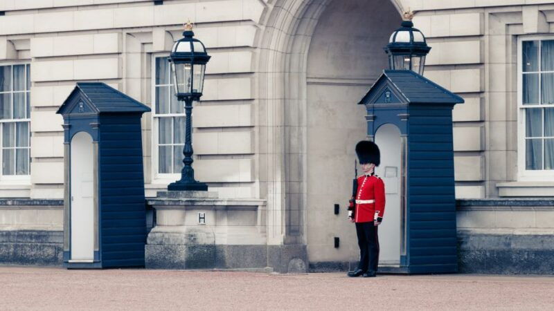 london-three-palaces-walk-tea-at-kensington-palace