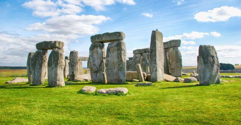 london-to-stonehenge-6-hour-private-tour