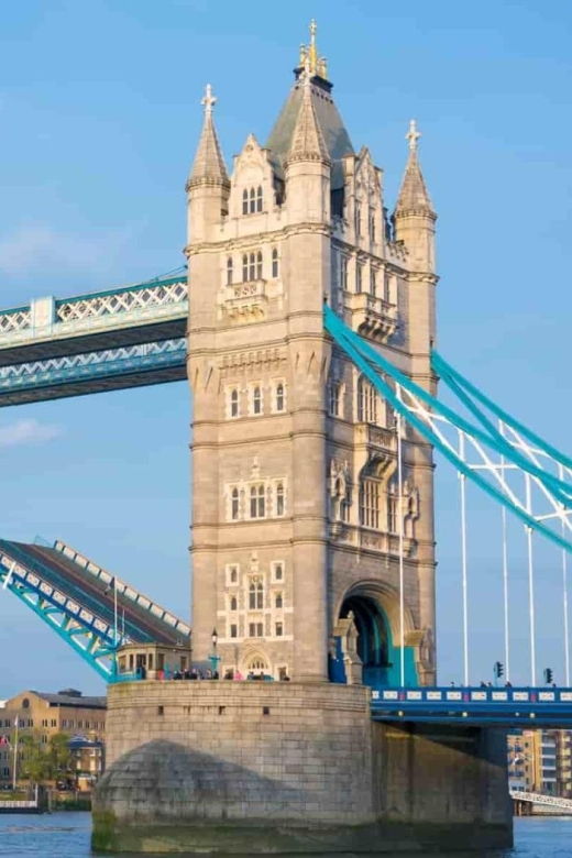 london-to-stonehenge-6-hour-private-tour