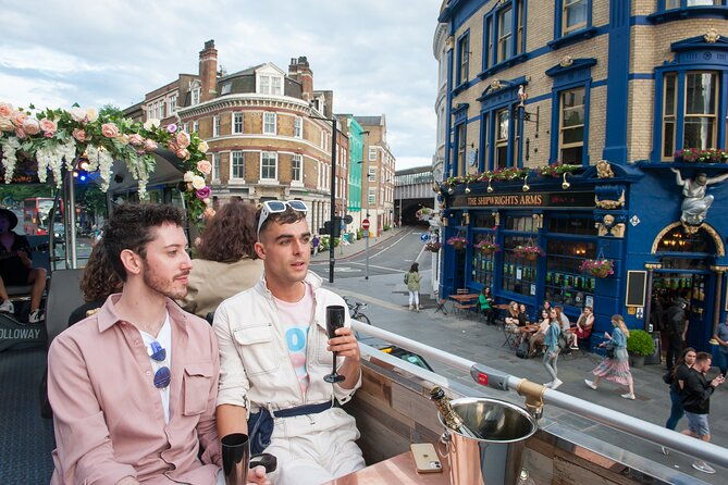 london-tootbus-bar-bus-sunset-tour-with-drinks