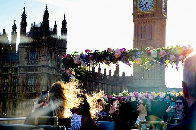 london-tootbus-bar-bus-sunset-tour-with-drinks