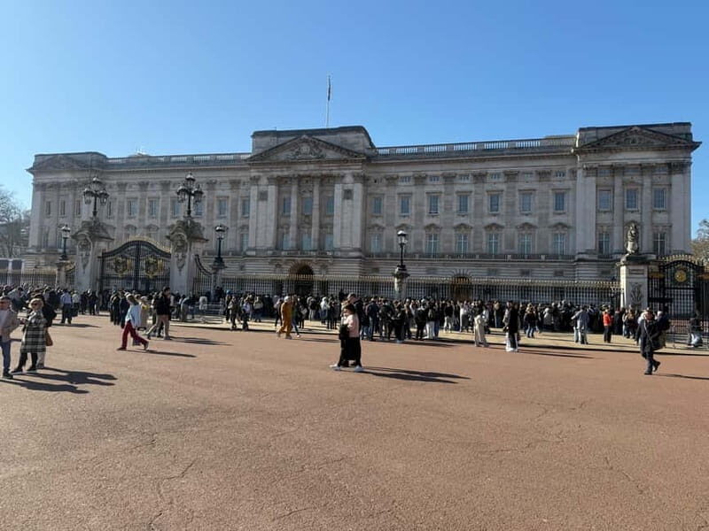 London: Top 10 Express Guided Walking Tour - The Itinerary Breakdown
