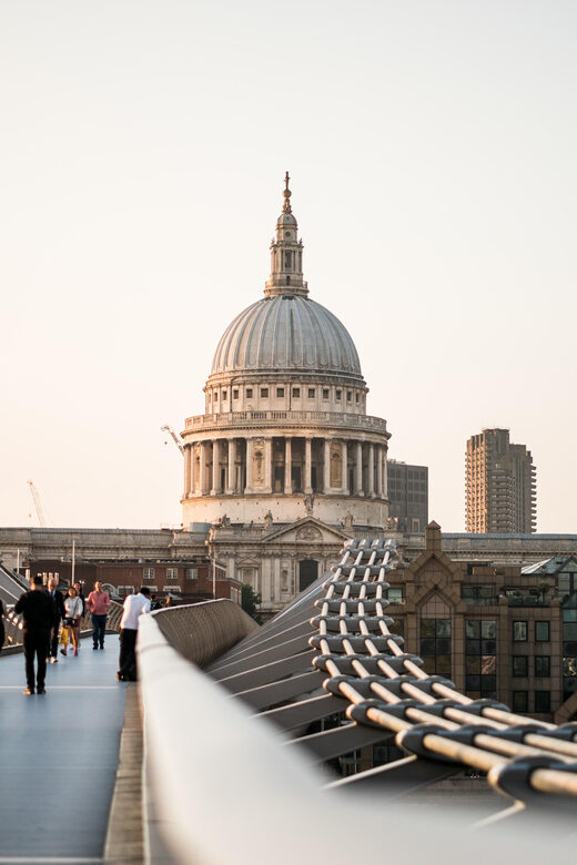London: Top Attractions and City Highlights Walking Tour - Practical Details to Keep in Mind