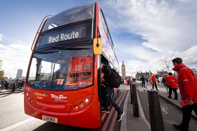 London Tour Hop-on Hop-off Bus with Optional Thames River cruise - The Pros and Cons: Balancing the Experience