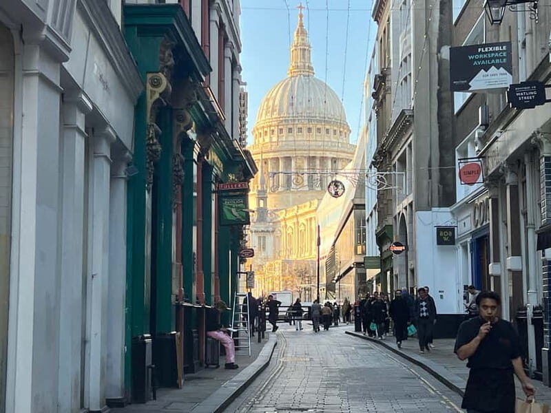 London: Tour of the oldest part of the city. - Discovering Hidden Gems and Historic Corners